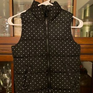 Old Navy puffer vest in EUC.